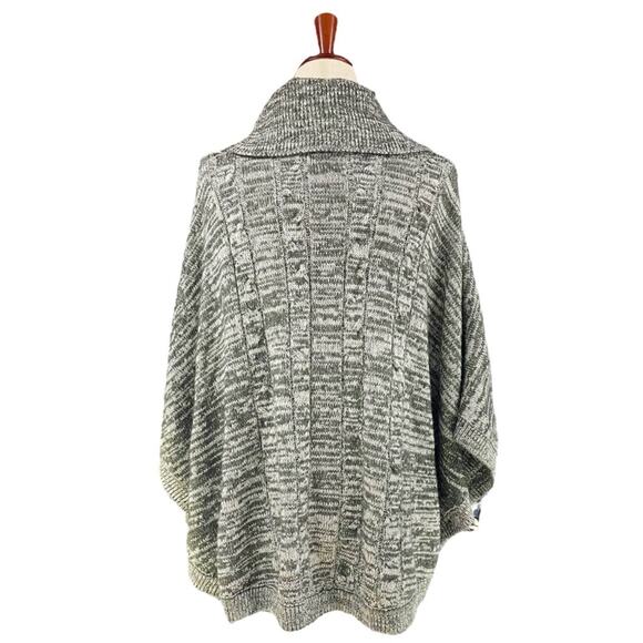 MARKET & SPRUCE Cilia Cable Knit Turtleneck Poncho Sweater Gray Size S/M - Picture 7 of 8
